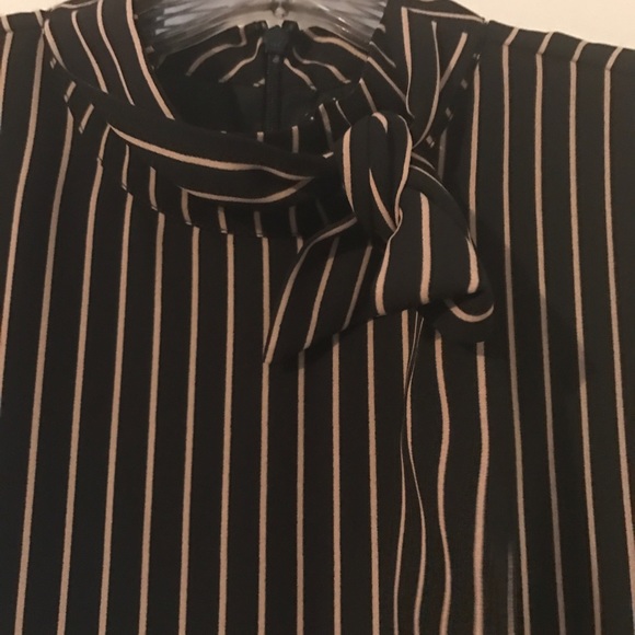 Ali & Jay She E-O Shift dress NWT Medium - Picture 3 of 5